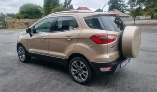 Ford ecosport 2018 with service history