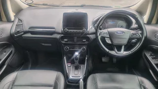 Ford ecosport 2018 with service history