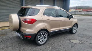 Ford ecosport 2018 with service history