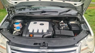 VW touran automatic 7 seater