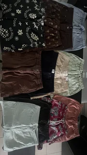 ASSORTED MENS AND WOMENS CLOTHING