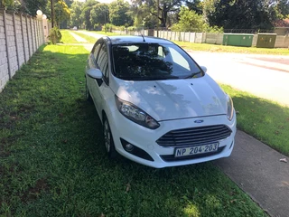 2014 Ford Fiesta Hatchback