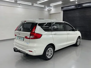 2022 Toyota Rumion 1.5SX