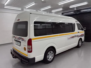2023 Toyota Quantum 2.5 D-4D Sesfikile 16-Seater Bus