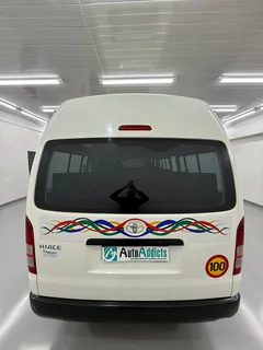 2024 Toyota Quantum 2.5 D-4D Sesfikile 16-Seater Bus