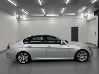 2010 BMW 325i Exclusive Auto