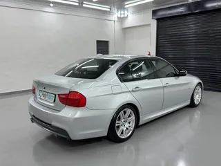 2010 BMW 325i Exclusive Auto