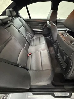 2010 BMW 325i Exclusive Auto