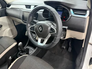 2021 Renault Triber 1.0 Prestige AMT