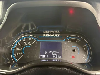 2021 Renault Triber 1.0 Prestige AMT