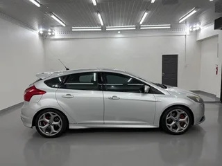 2014 Ford Focus 2.0 GTDI ST3