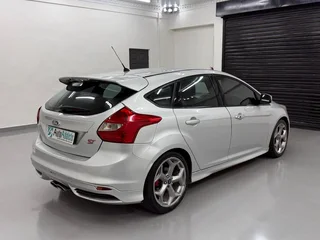 2014 Ford Focus 2.0 GTDI ST3