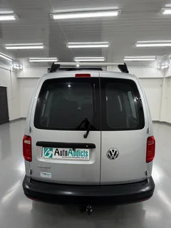 2016 Volkswagen Caddy CrewBus 1.6i SWB