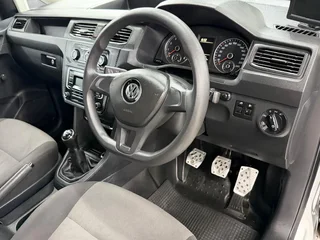 2016 Volkswagen Caddy CrewBus 1.6i SWB