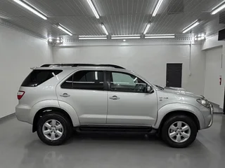 2010 Toyota Fortuner 3.0 D-4D Raised Body4x4