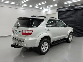 2010 Toyota Fortuner 3.0 D-4D Raised Body4x4