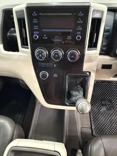 2019 Toyota Quantum MY19 2.8 GL LWB 11 Seater