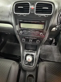 2011 Volkswagen Golf VI 1.6 Trendline