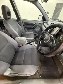 2003 Toyota RAV4 2.0