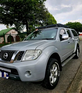 2011 Nissan Navara 2.5dci Automatic (spain Spec)