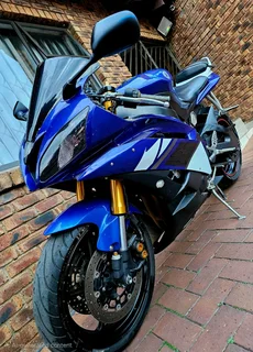 Yamaha Yzf R6 (stunning Machine)