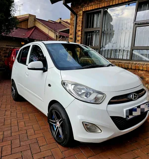 2013 HYUNDAI i10 GlS (MINT CONDITION)