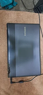 Samsung NP300E5A-A0GZA notebook. One year carry in warranty