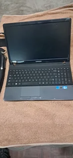 Samsung NP300E5A-A0GZA notebook. One year carry in warranty
