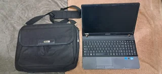 Samsung NP300E5A-A0GZA notebook. One year carry in warranty