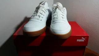 Puma Sneakers