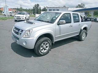 Isuzu double cab 250 diesel turbo.