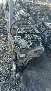 UD QUON Gearbox for stripping!!!