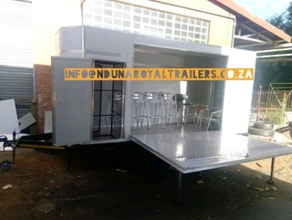 Mobile kitchen trailers