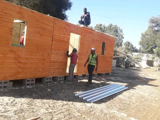 QUALITY STRUCTURE WENDY AND GARDEN TOOLS SHEDS