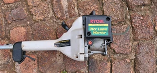 RYOBI Petrol Trimmer