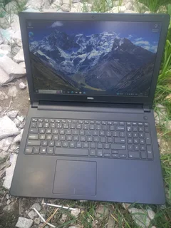 Dell vostro intel core i3 ( neat &amp; clean )