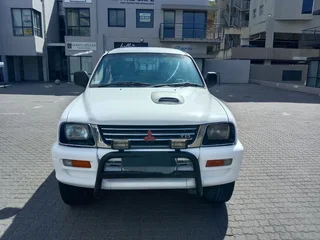 2002 Mitsubishi Colt Double Cab