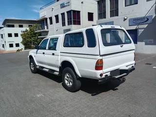 2002 Mitsubishi Colt Double Cab