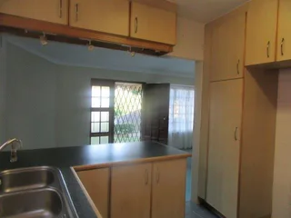 Charming and Secure Cottage for Rent in Prime Location