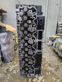 Cummins QSL cylinder head