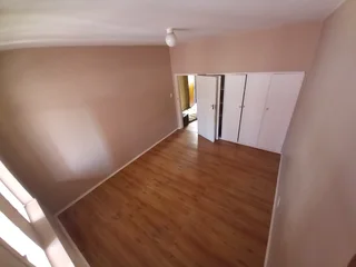 Large Bedroom For Rent In  A Flat Share R3000 Incl Water Excl Lights