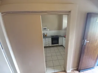 LARGE BEDROOM FOR RENT IN  A FLAT SHARE R3000 incl Water Excl Lights