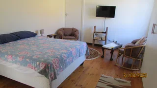 Bedsit, Fully  Furnished, with Separate Entrance , R4500 per month from 8 Dec, or 1 Jan 2026.