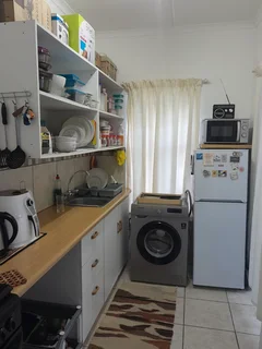 Bedsit, Fully  Furnished, with Separate Entrance , R4500 per month from 8 Dec, or 1 Jan 2026.