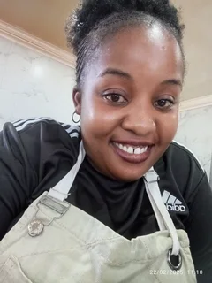 I&#39;m looking for a job as a cook or house maid