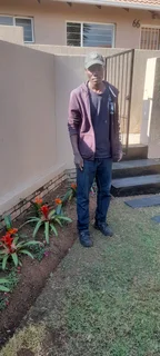 Well  Experienced  Gardener  Available