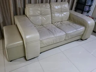 2-Seater Lounge Suite