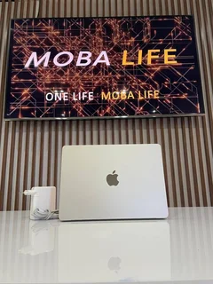 Apple MacBook Air M2 Chip Starlight 1TB (24-Month Warranty)