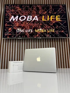 MacBook Pro 15’ Retina i7 256GB SSD Silver (24-Month Warranty)