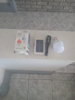 Portable solar charger &#43; lamp light